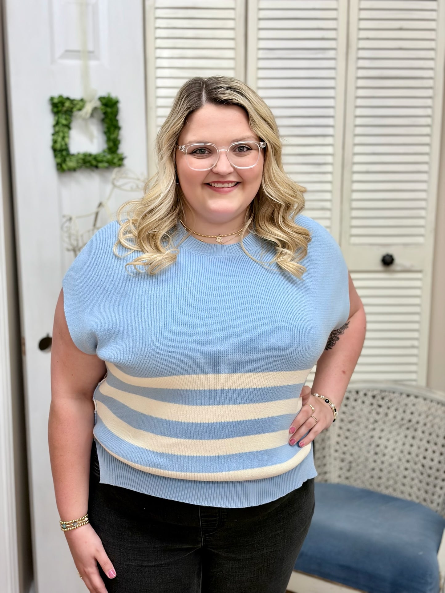 Short-Sleeve Sweater-Blue