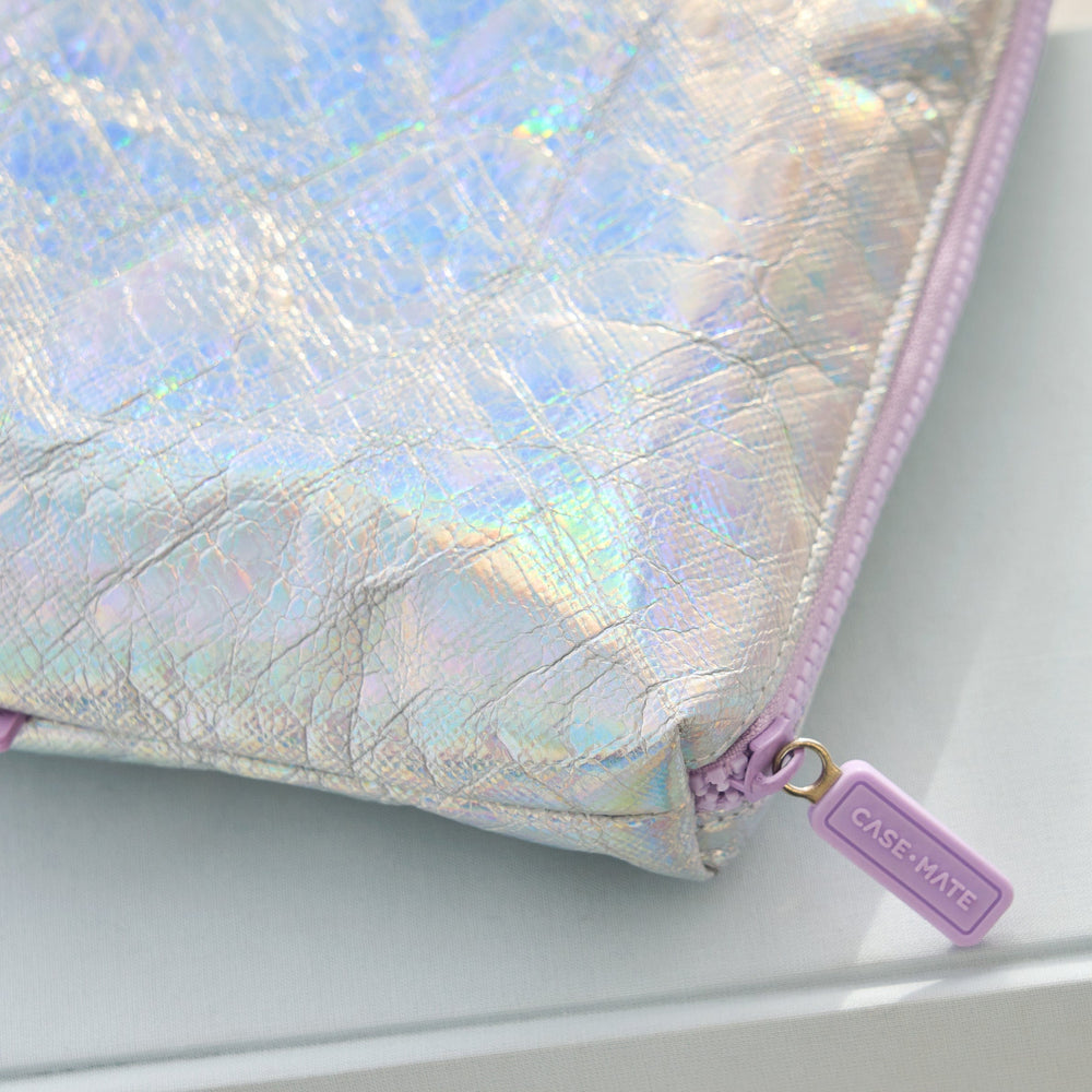 Case Mate Crinkle Makeup Bag • Iridescent
