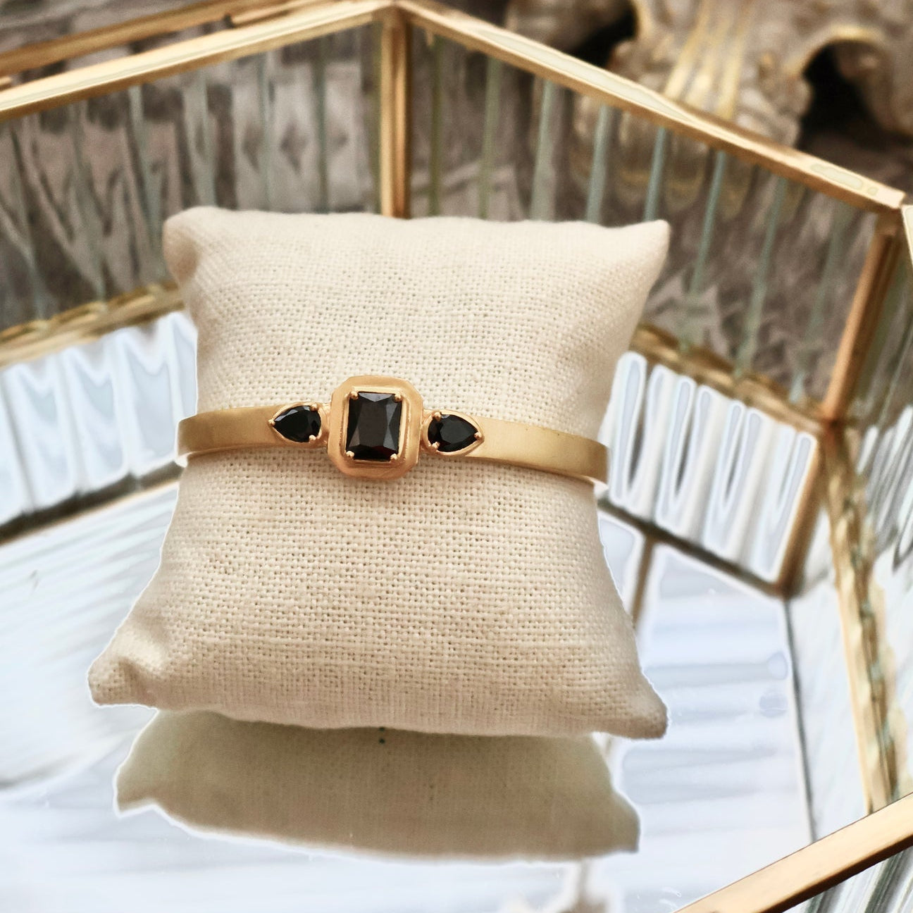 tatum james sophie cuff